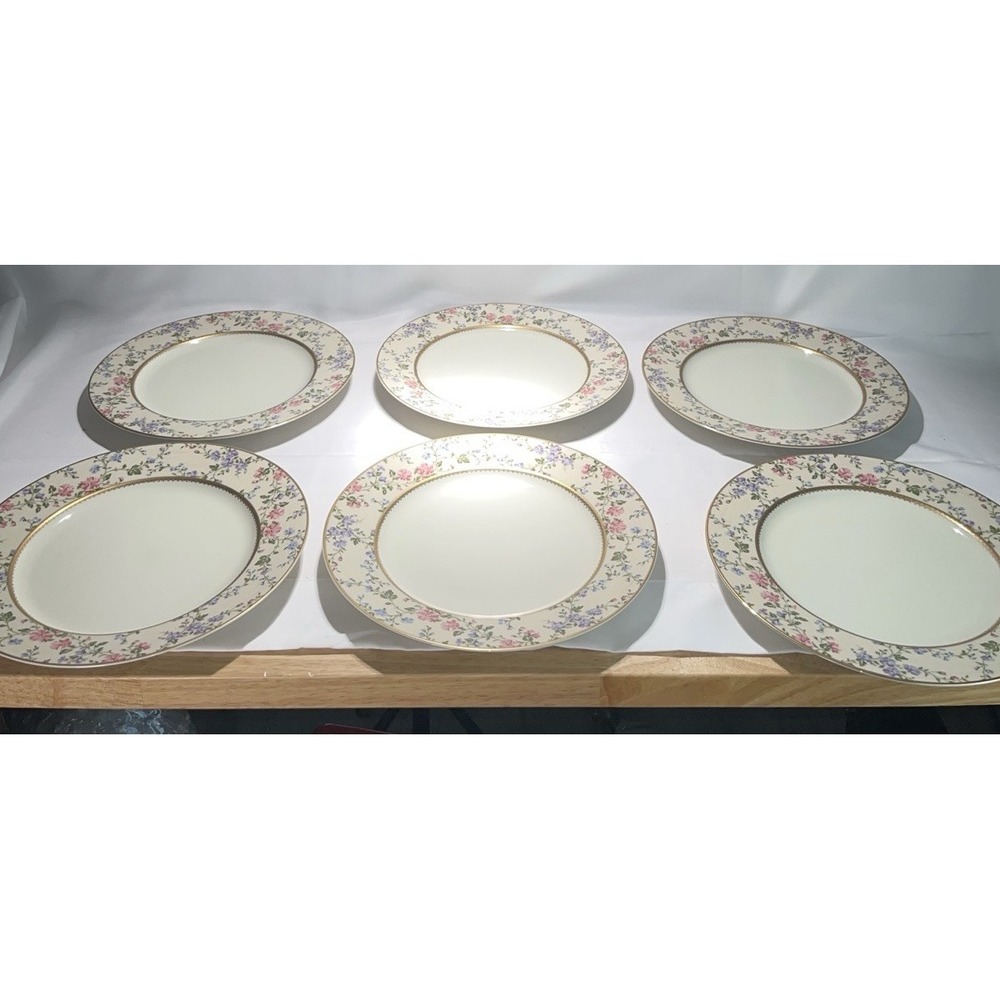 Mikasa Fine China Lot of 6 Floral & Gold Dinner Plates 10.5"